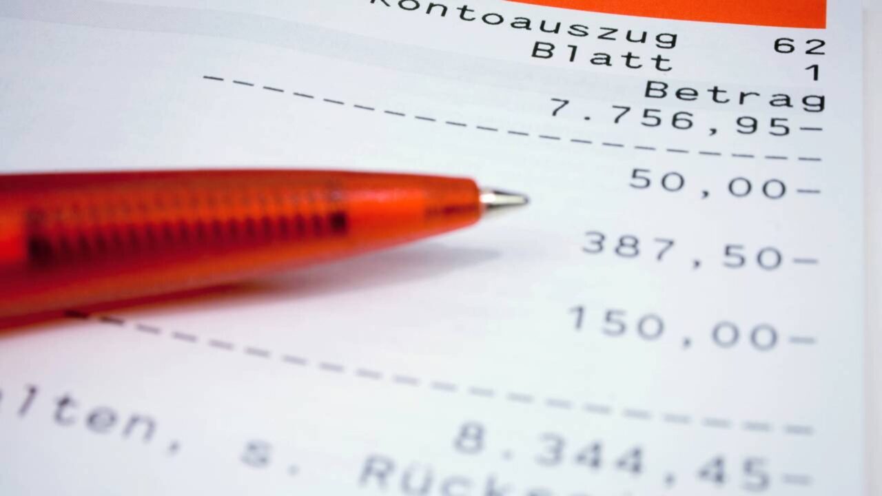 Os sinais de alerta do endividamento silencioso que a maioria das famílias ignora