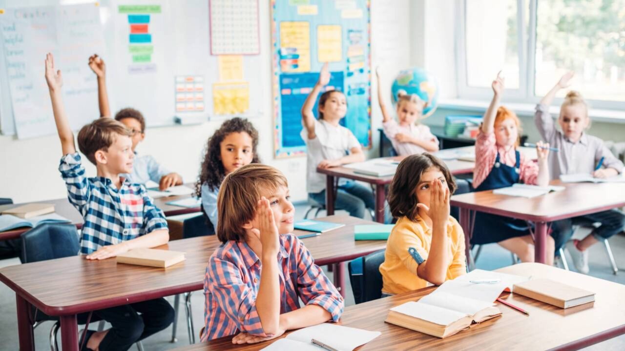 Estudo revela qual é o mês em que nascem as crianças com melhor desempenho escolar