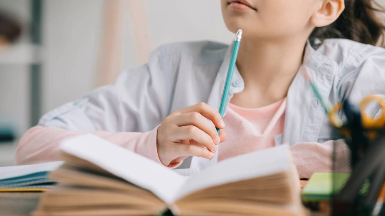 Existe um mês em que nascem crianças mais inteligentes? A resposta pode te surpreender