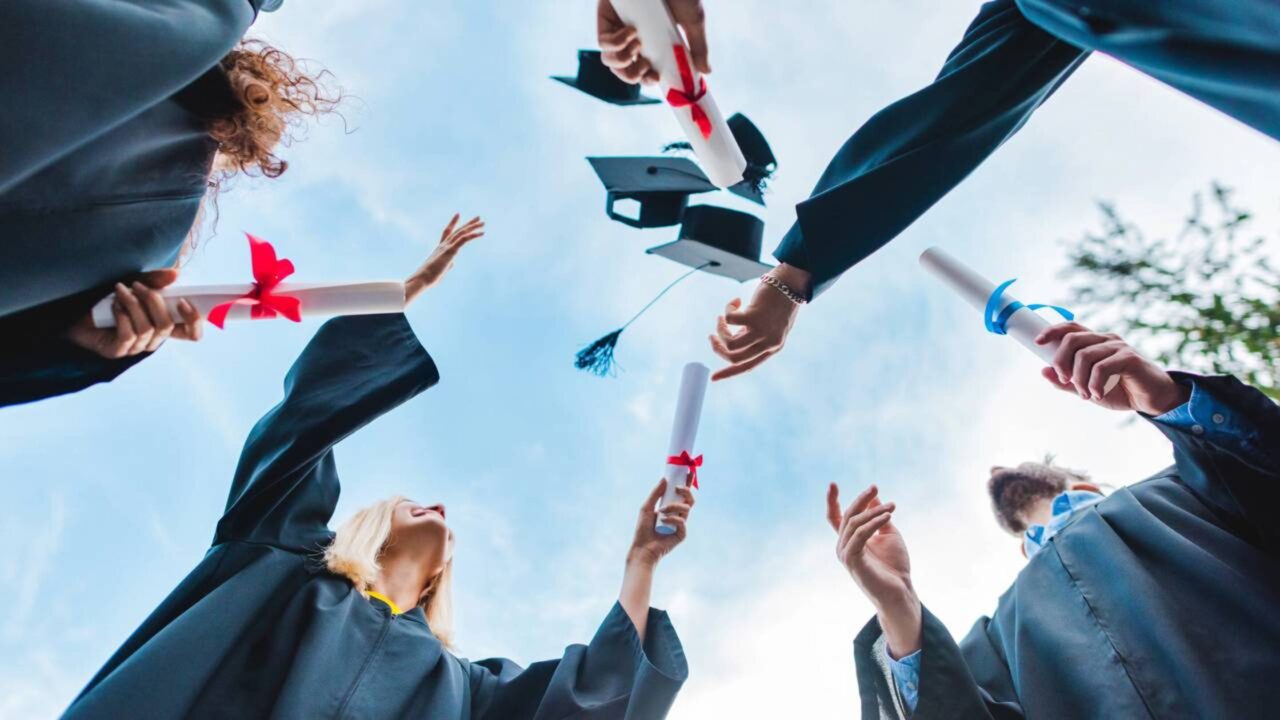 A classe média está redefinindo prioridades sobre educação privada ou pública