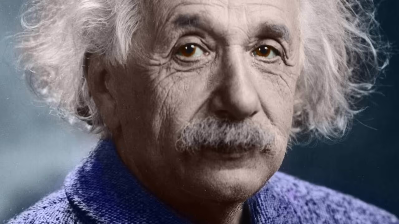 O conselho de Albert Einstein ao filho: ‘O piano e a marcenaria são as melhores atividades para a sua idade, melhores até do que a escola’
