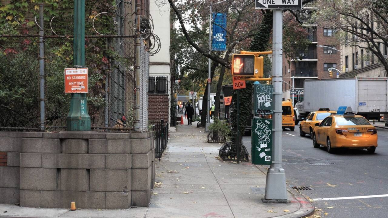 Motoristas que estacionam muito próximos à curva precisam conhecer o art. 181 do CTB