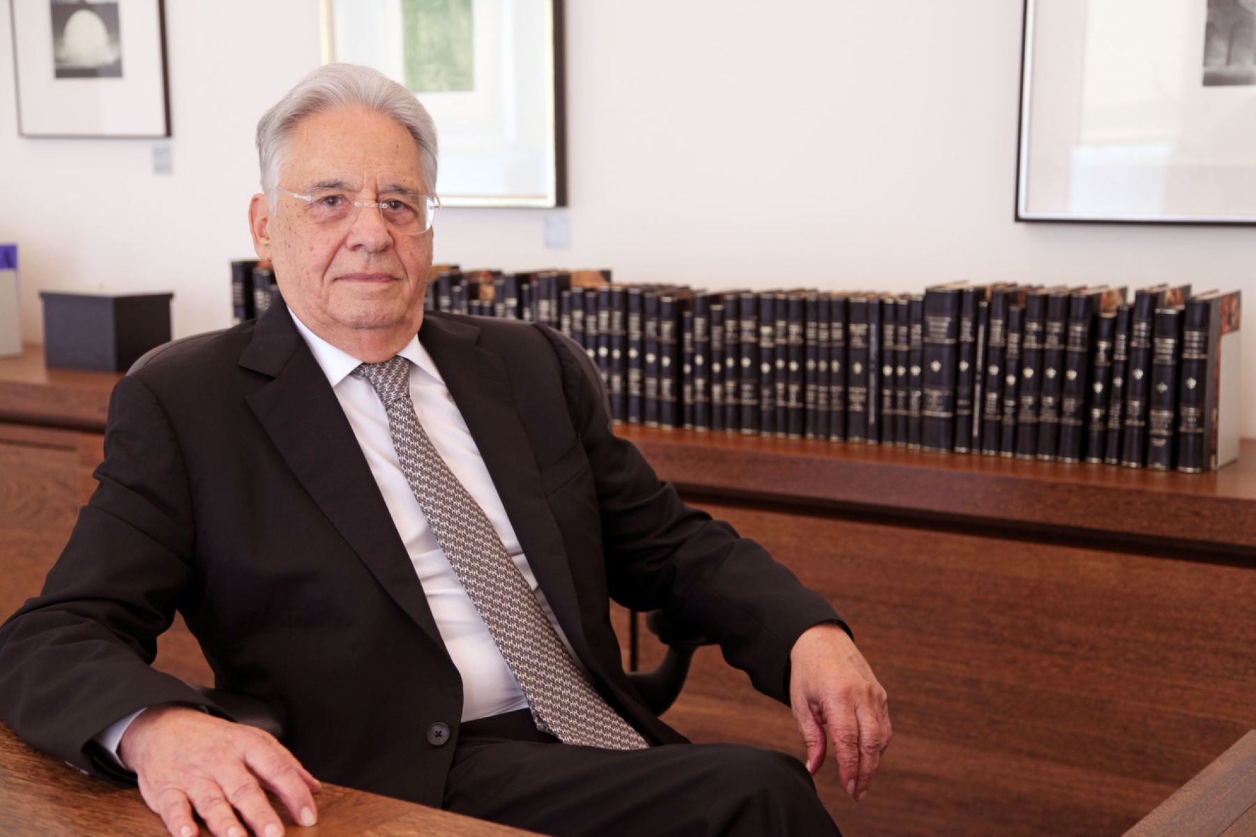 Família obtêm interdição judicial de FHC