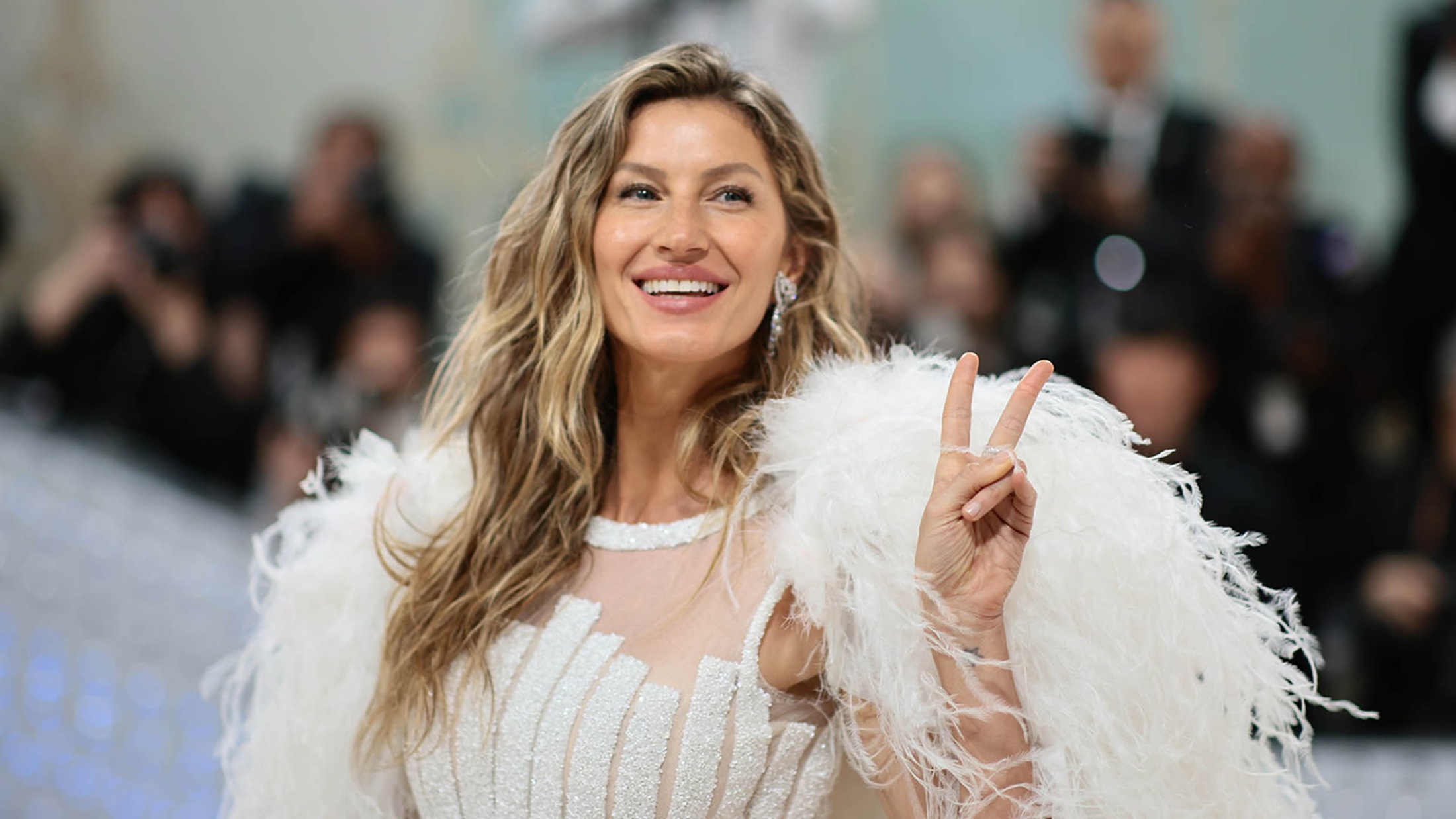 Gisele Bündchen diz que deixou de ser vegana por problemas de saúde