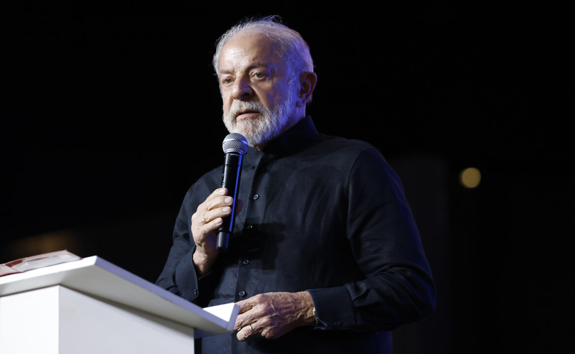 Lula vai insistir em indicar o sucessor de Barroso no STF?