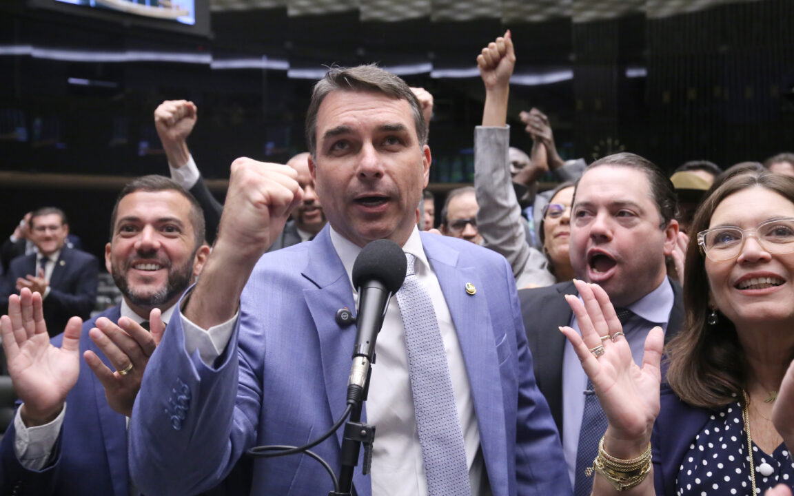 Congresso derruba veto de Lula ao PL da Dosimetria