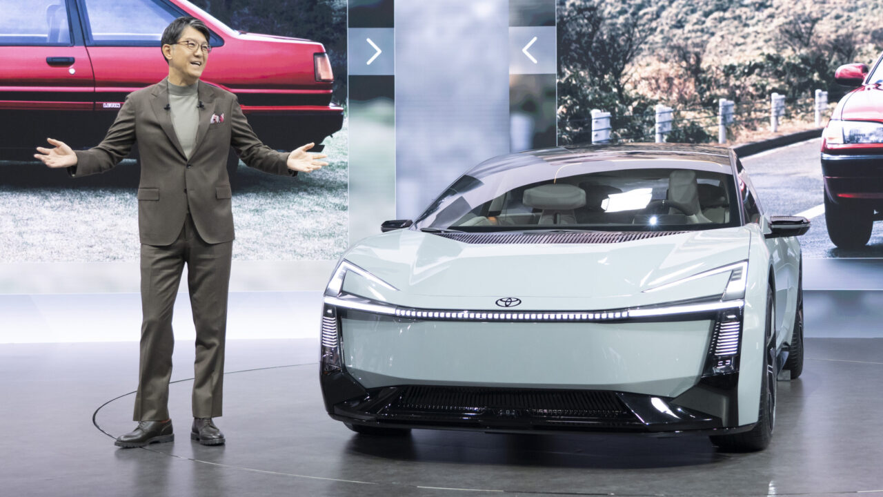 O Toyota futurista que pode enterrar de vez o Corolla conservador como você conhece