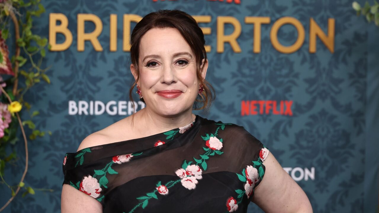 Autora de Bridgerton impõe condição para mudanças na Netflix