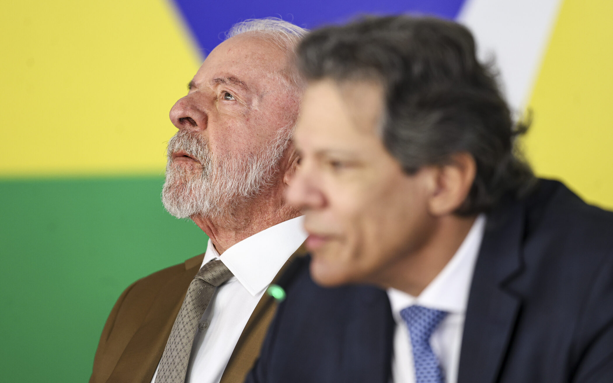 Haddad renega a taxa das blusinhas