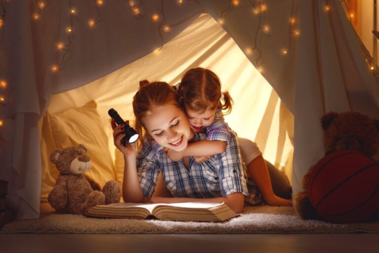 Entenda como a contação de histórias contribui para o desenvolvimento infantil