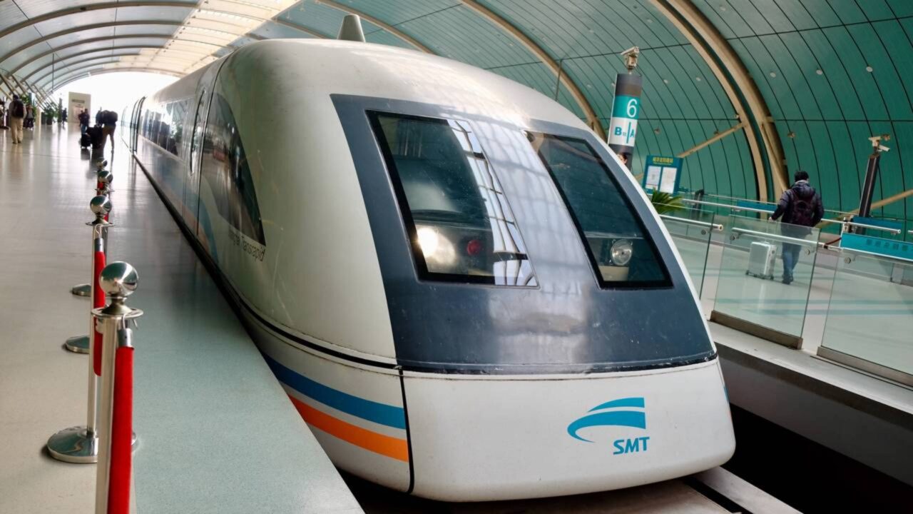 Japão lança o primeiro trem magnético que atinge 600 km/h e conecta Tóquio a Nagoia em menos de 40 minutos