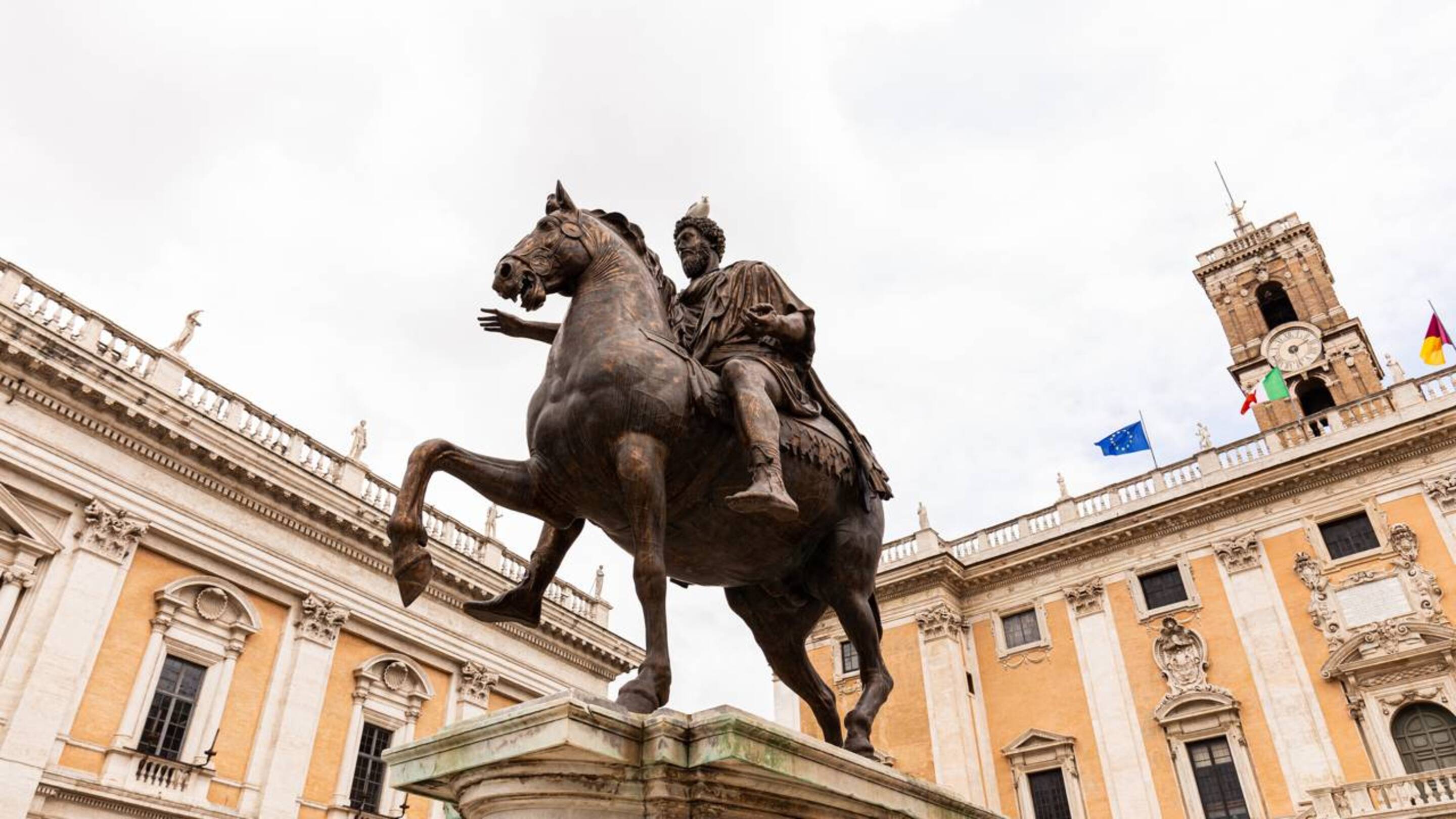 Marco Aurélio afirma: “Não perca mais tempo discutindo o que um homem bom deve ser. Seja um.”