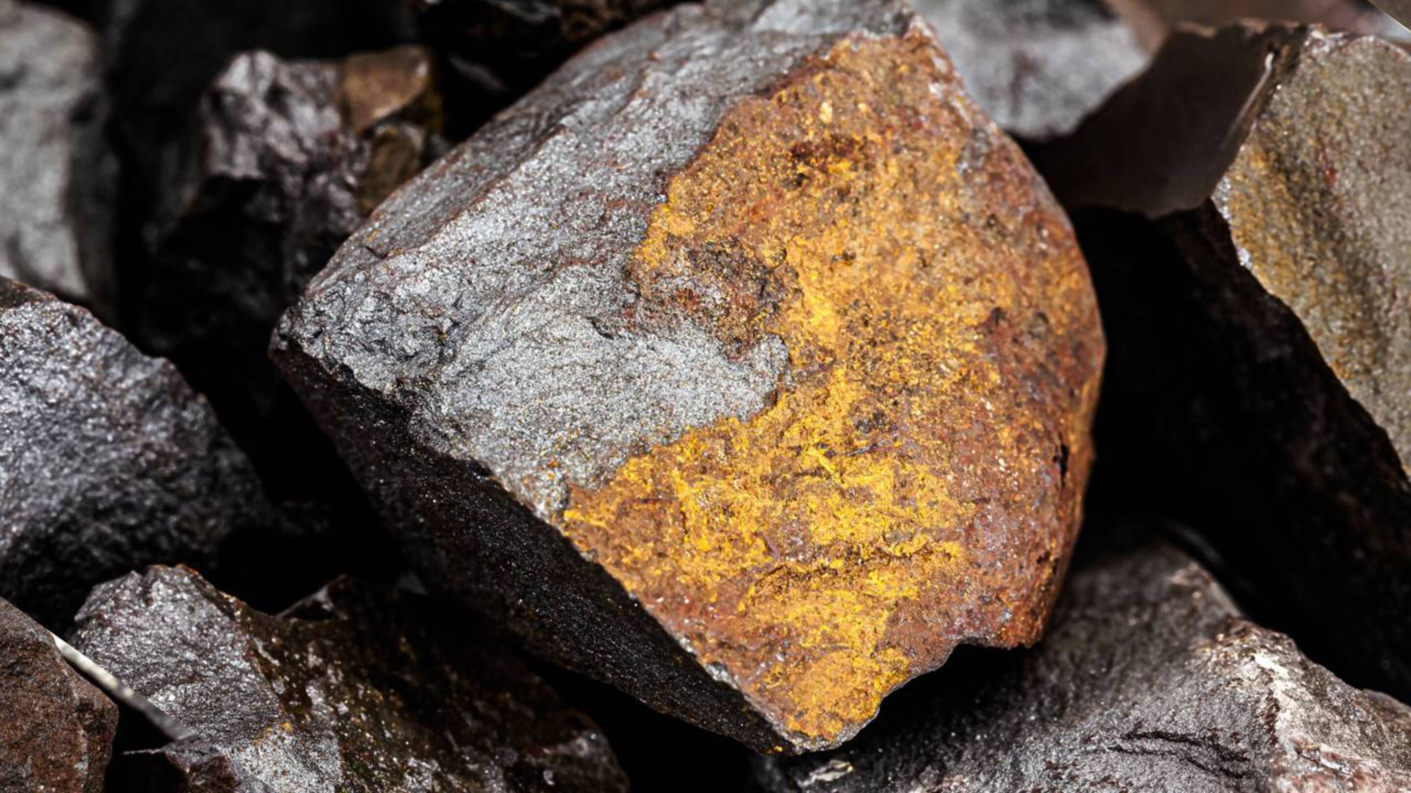 China recebe navio com 200 mil toneladas de minério