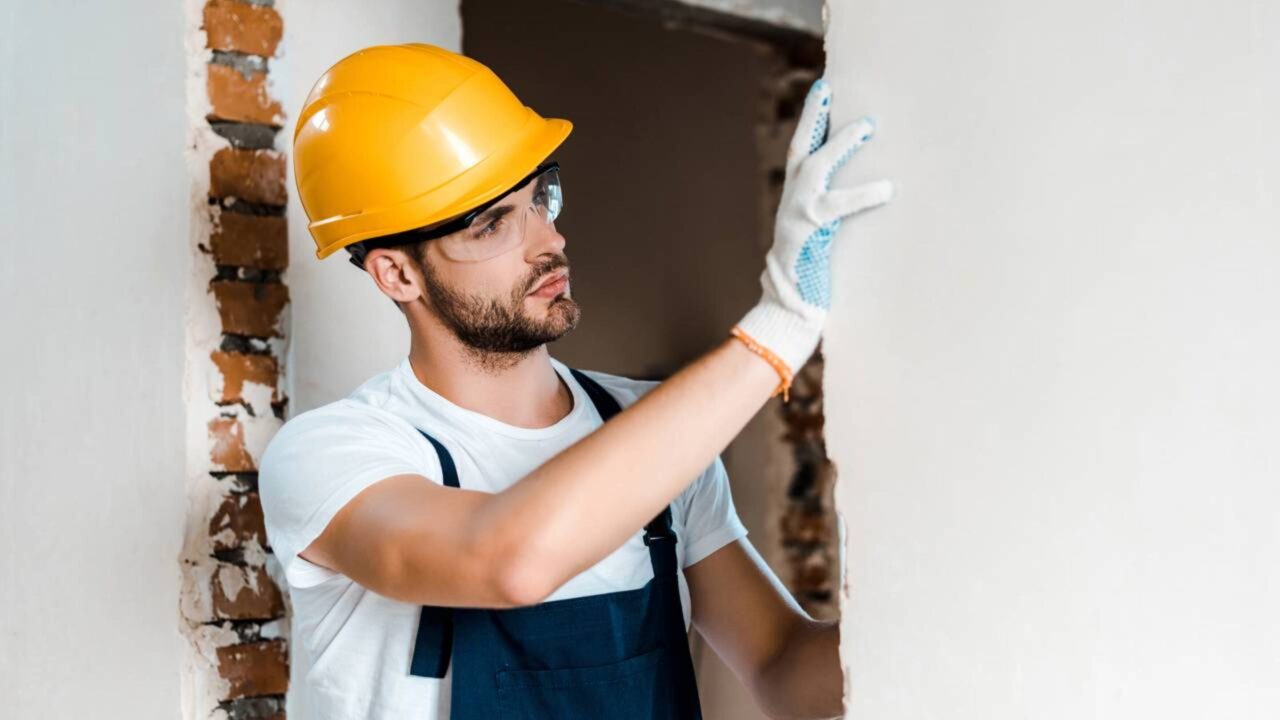 Seu vizinho construiu um muro de 3 metros que tirou todo o sol da sua casa, o que a lei permite fazer agora