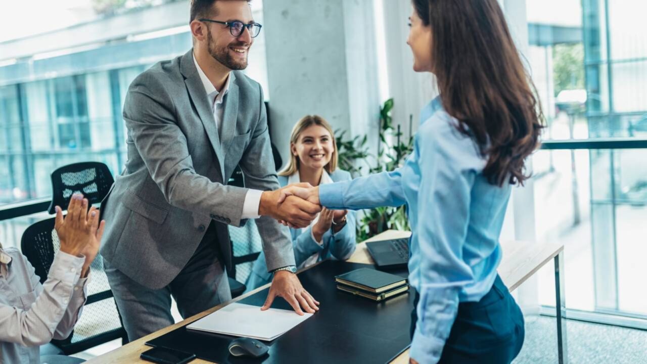 Recomeço aos 40: por que tanta gente da classe média abandona a carreira estável para buscar mais autonomia
