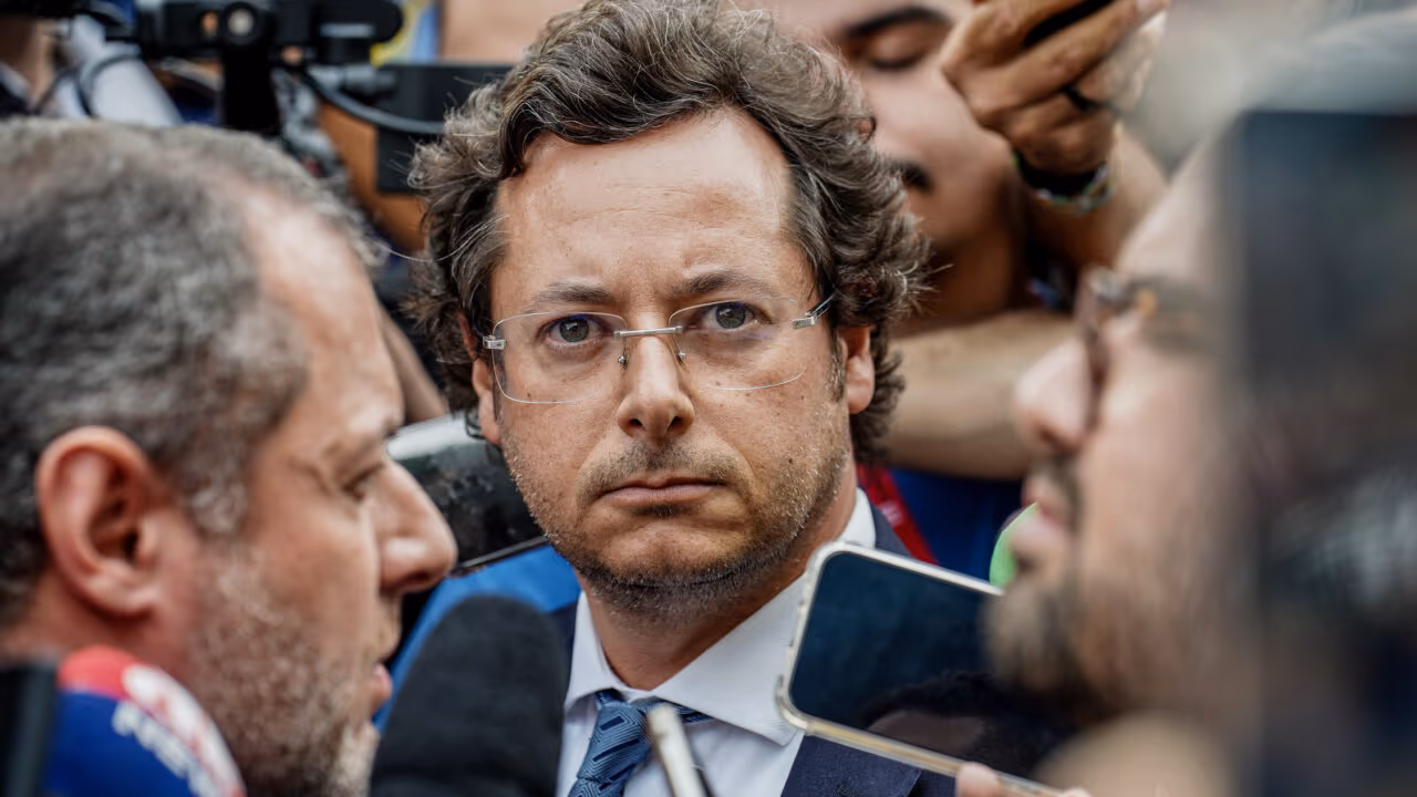 Crusoé: Wajngarten explica atuação na defesa de Vorcaro