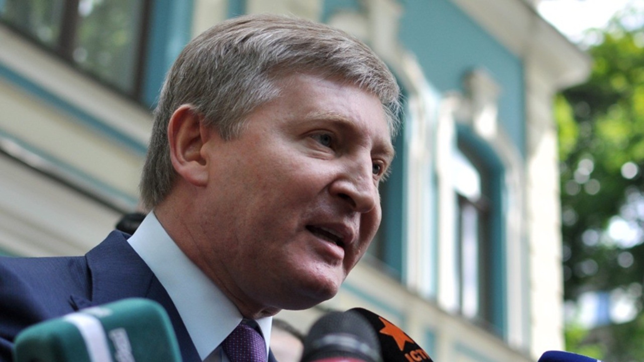 Dono de time de futebol compra apartamento mais caro da história