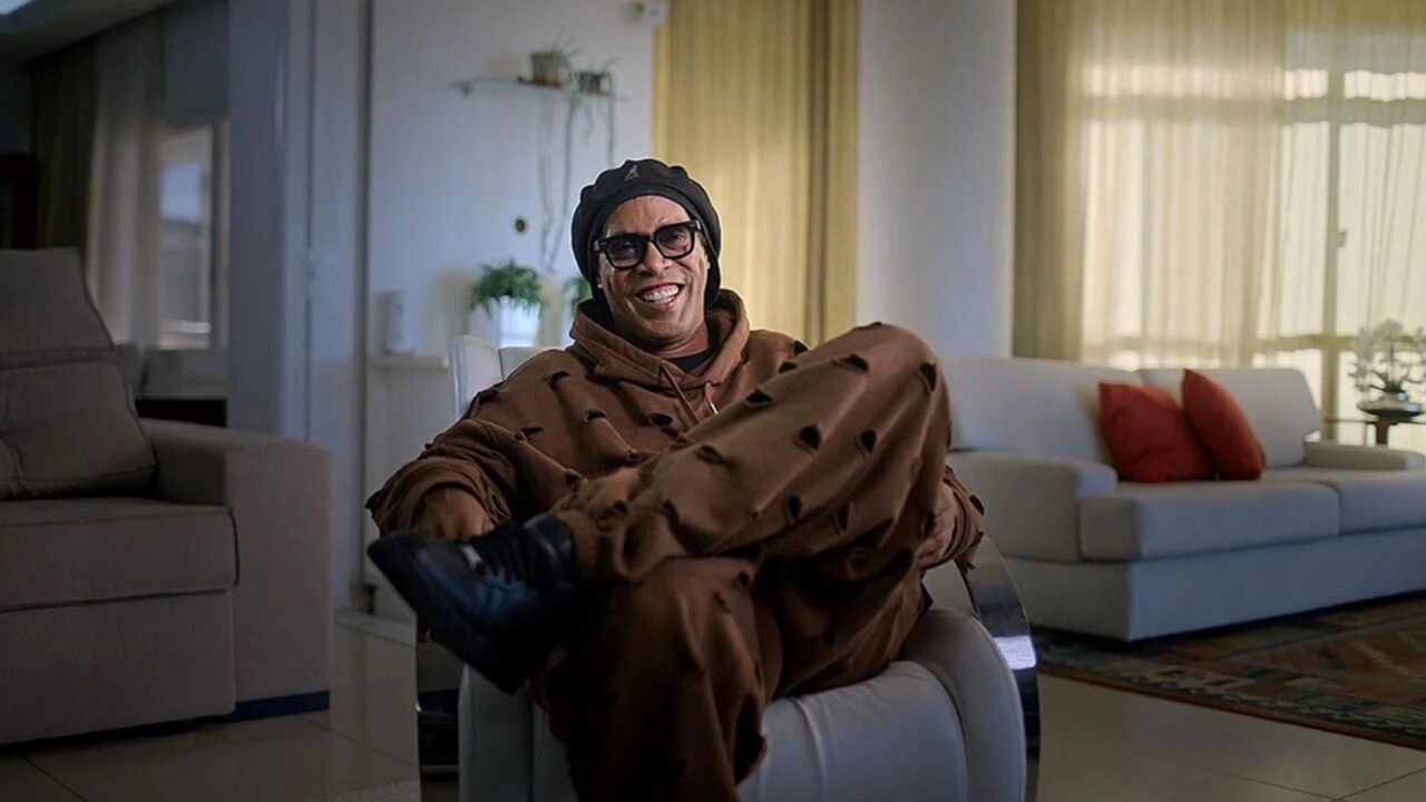 Em série da Netflix, Ronaldinho Gaúcho revisita suas polêmicas