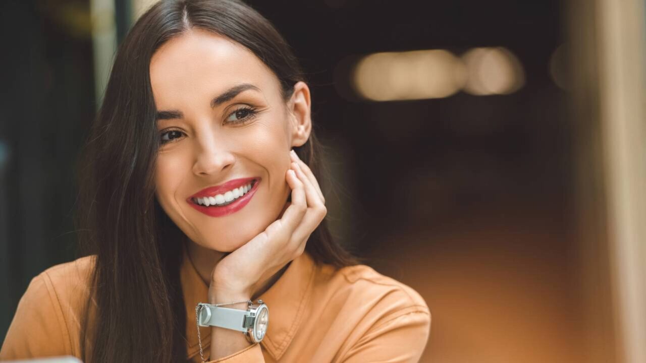 A psicologia diz que quem sorri para desconhecidos tem uma característica marcante