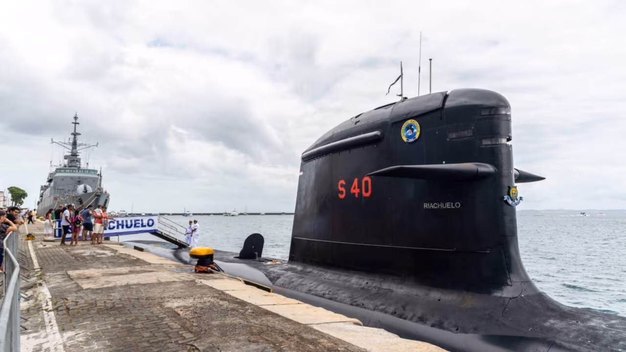 País latino-americano se tornou uma potência militar com submarinos nucleares e caças supersônicos