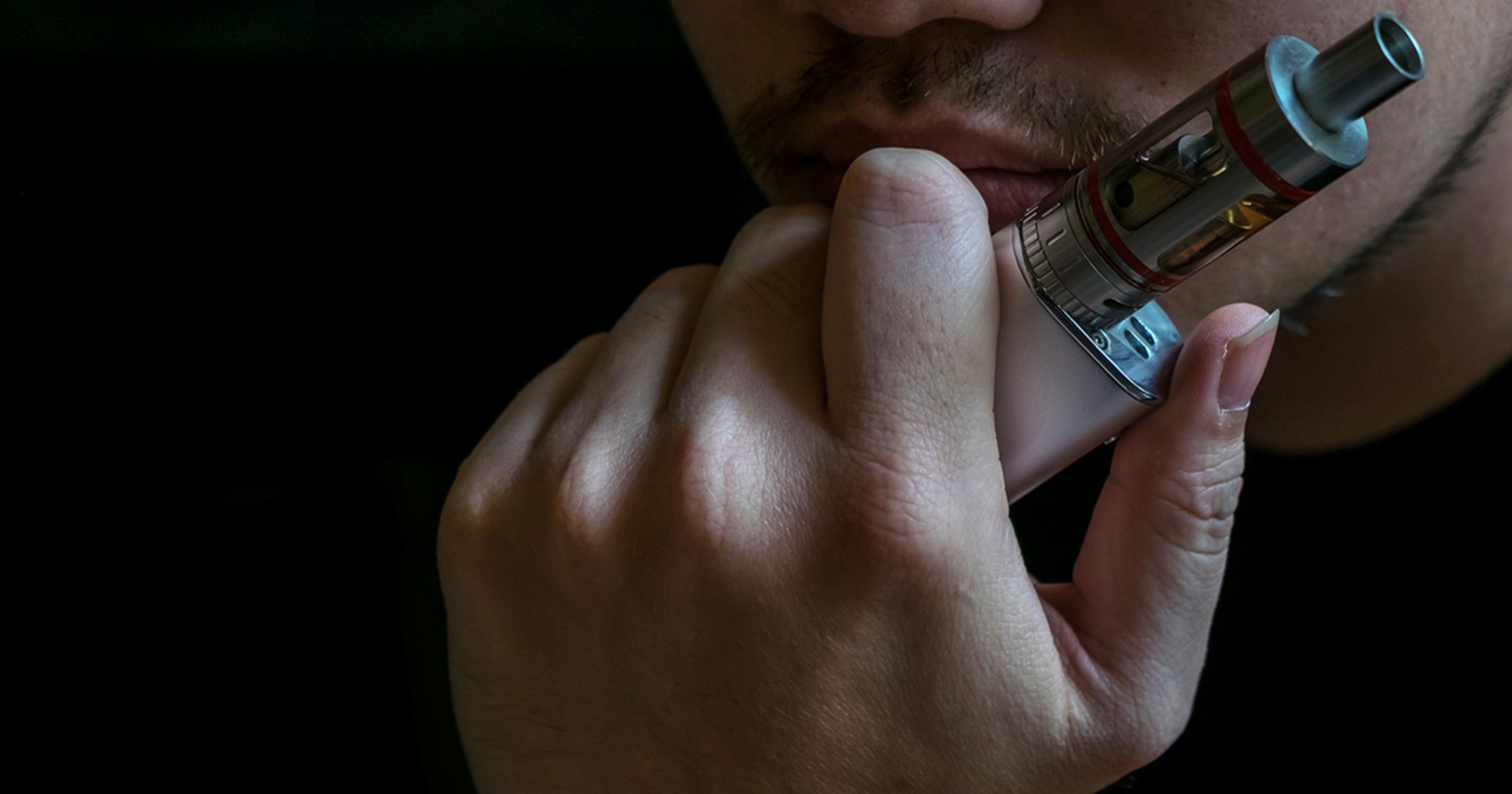Quase um terço dos jovens brasileiros já usou o “inofensivo” vape