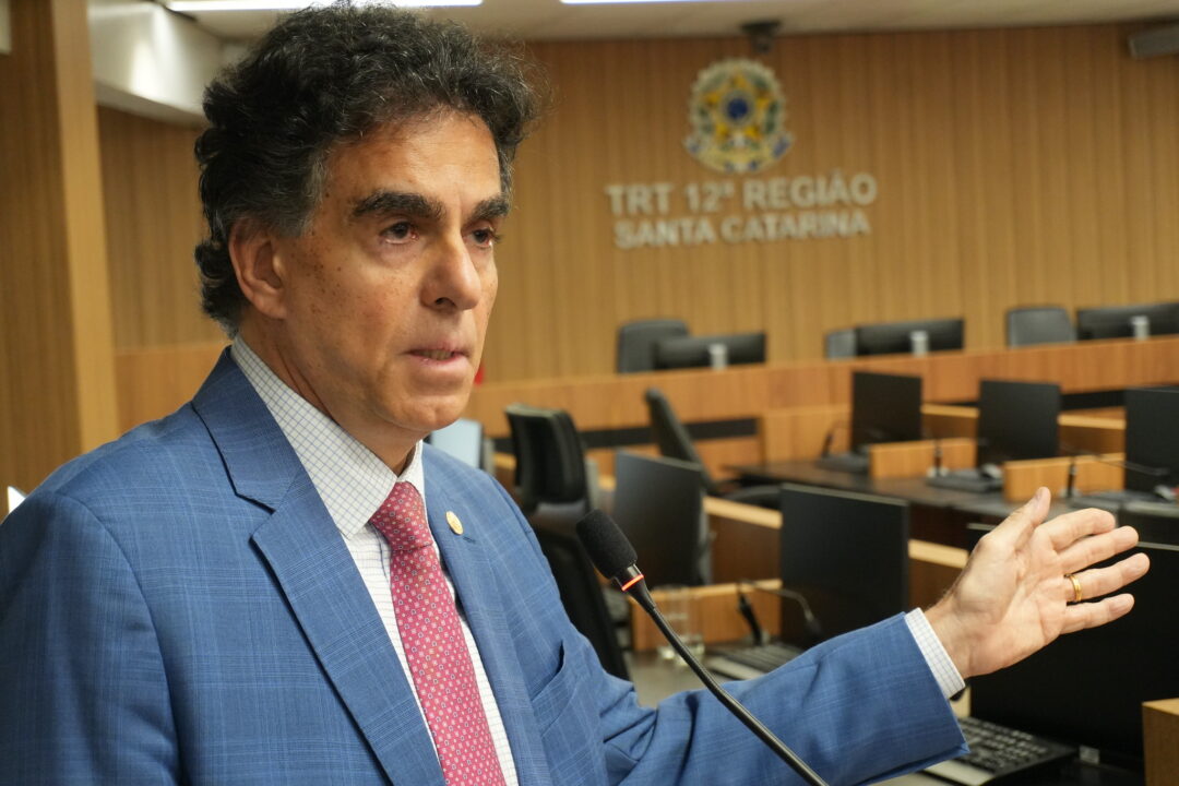 Crusoé: A república das togas partidárias