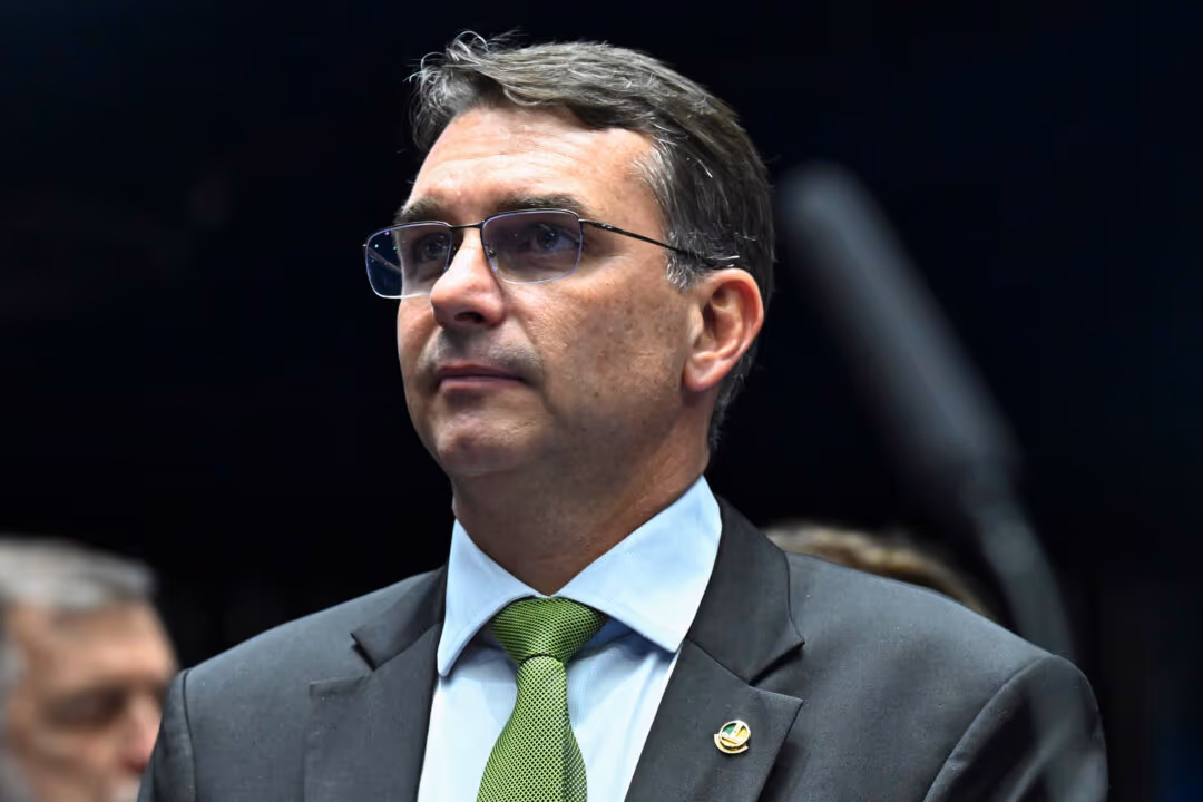TCU rejeita ação de Flávio Bolsonaro envolvendo ex-nora de Lula
