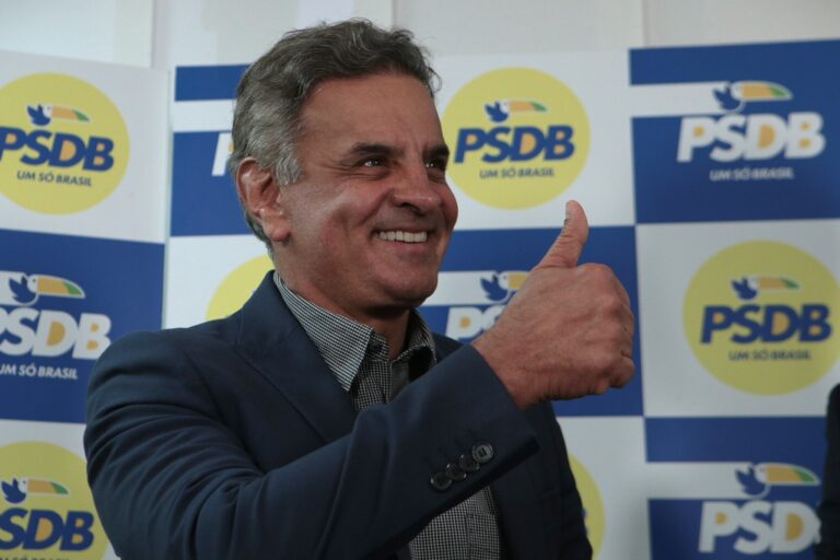 Aécio recebe aval do Cidadania para disputar o Planalto pela federação