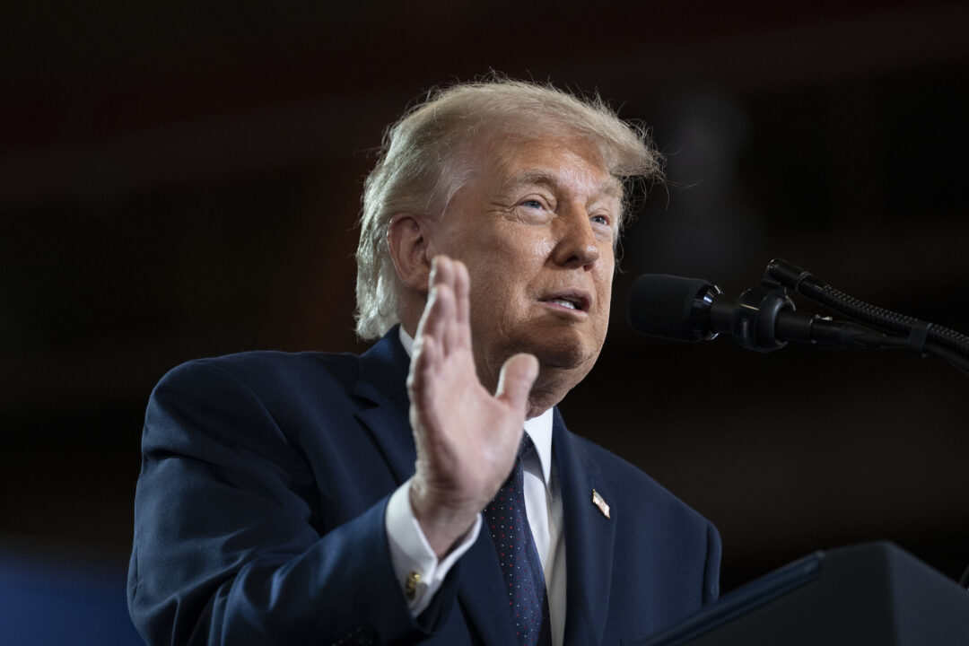 Ataques do Irã “não ajudam” nas negociações, diz Trump