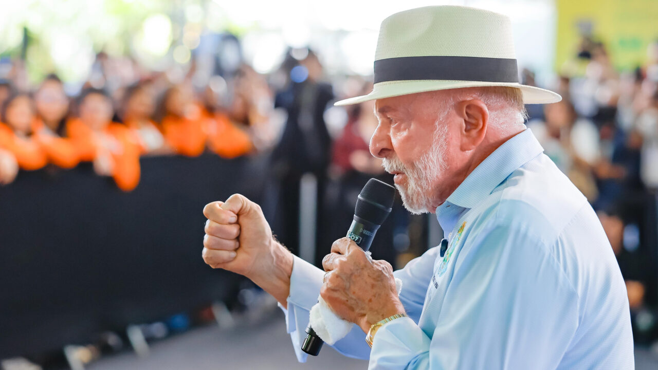 Lula morde a isca de Flávio