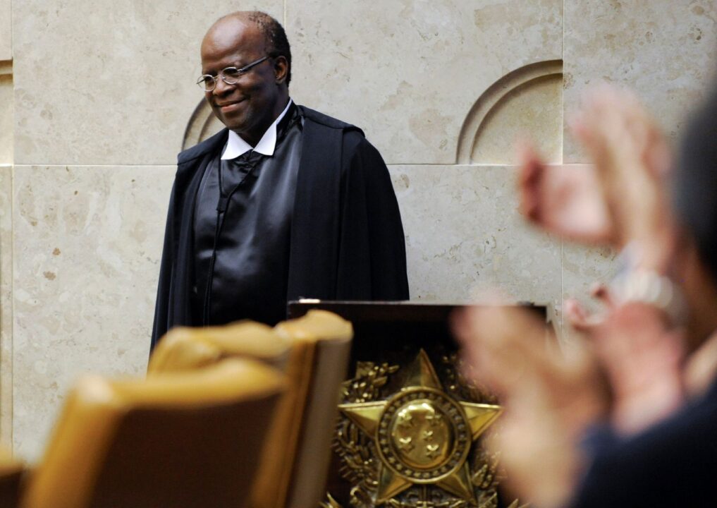 Crusoé: Joaquim Barbosa vai salvar a República?