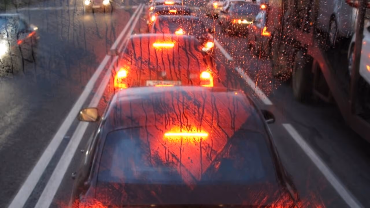 A partir de julho: Novas luzes de carro serão obrigatórias