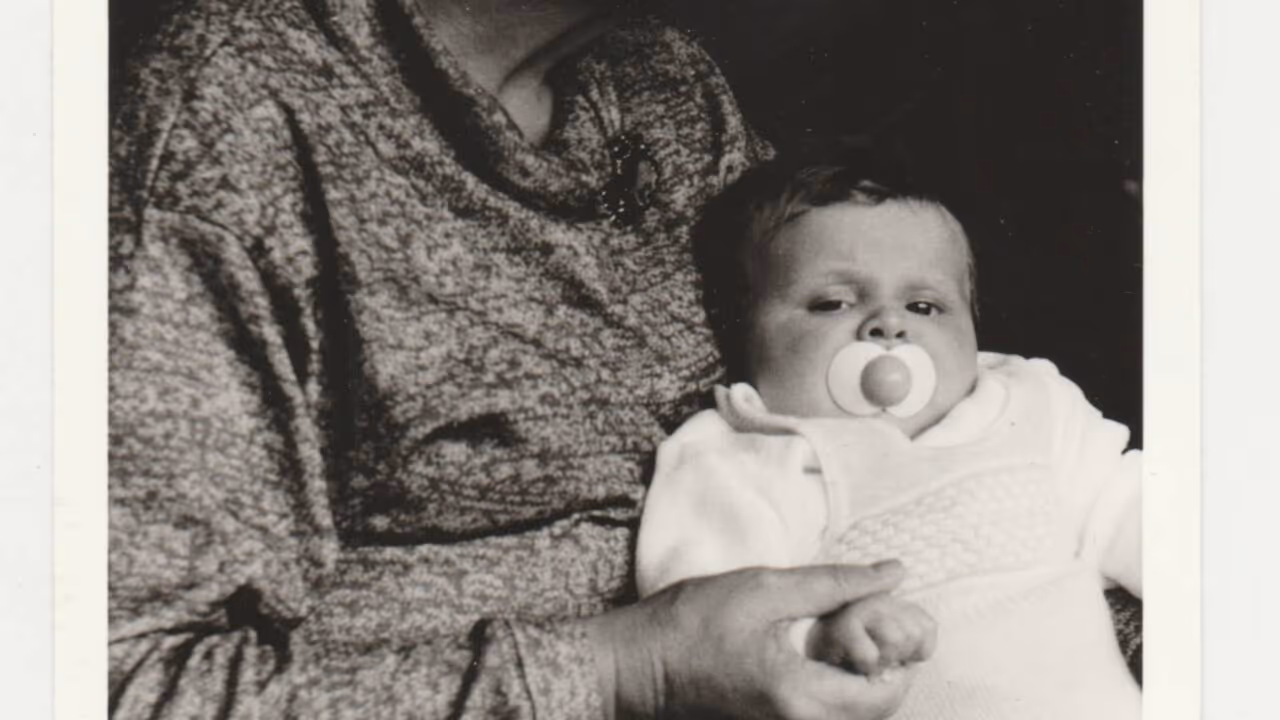 A psicologia sugere que as pessoas nascidas nas décadas de 1960 e 1970 não têm mais resiliência graças a uma melhor criação dos filhos, mas porque tiveram que aprender a lidar com a solidão