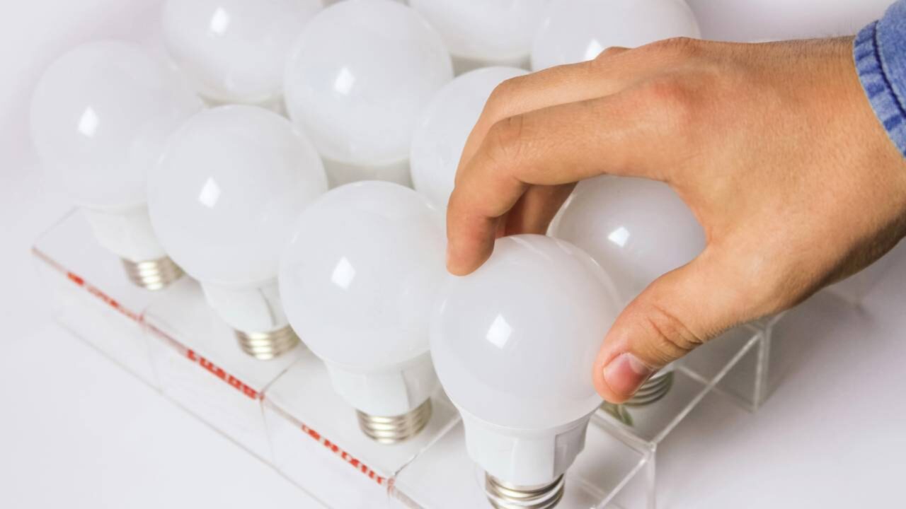 Adeus lâmpadas LED: em 2026, esse método não só é melhor, como também bem mais econômico