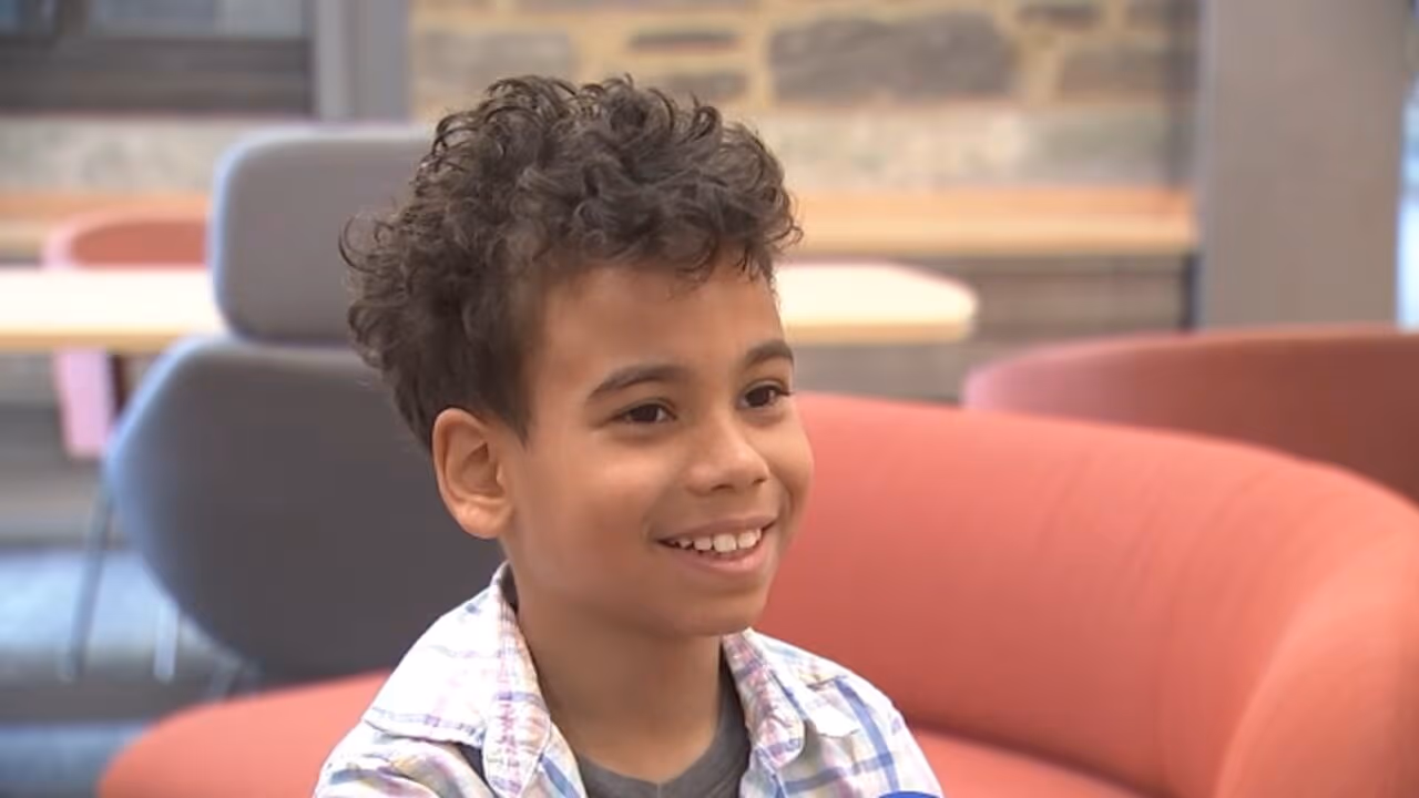 Aiden Wilkins entrou aos 9 anos na faculdade de neurociência e afirma: “Meu sonho é ser neurocirurgião pediátrico”
