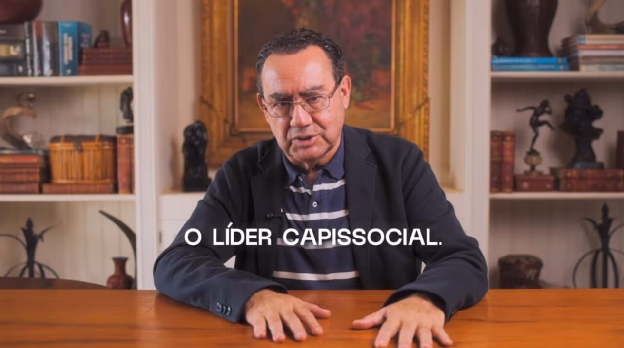 Crusoé: Guru, pré-candidato e líder capissocial