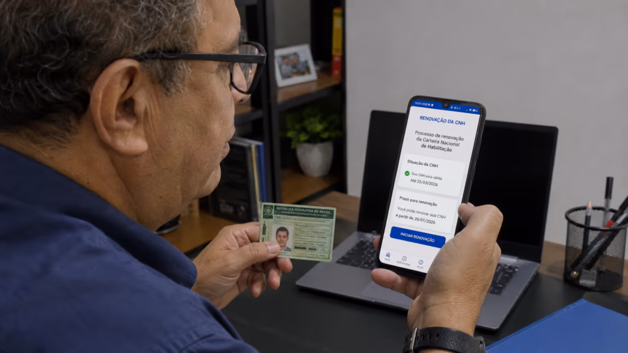 CNH de maiores de 65 anos entra em alerta após exigência ligada à renovação do documento