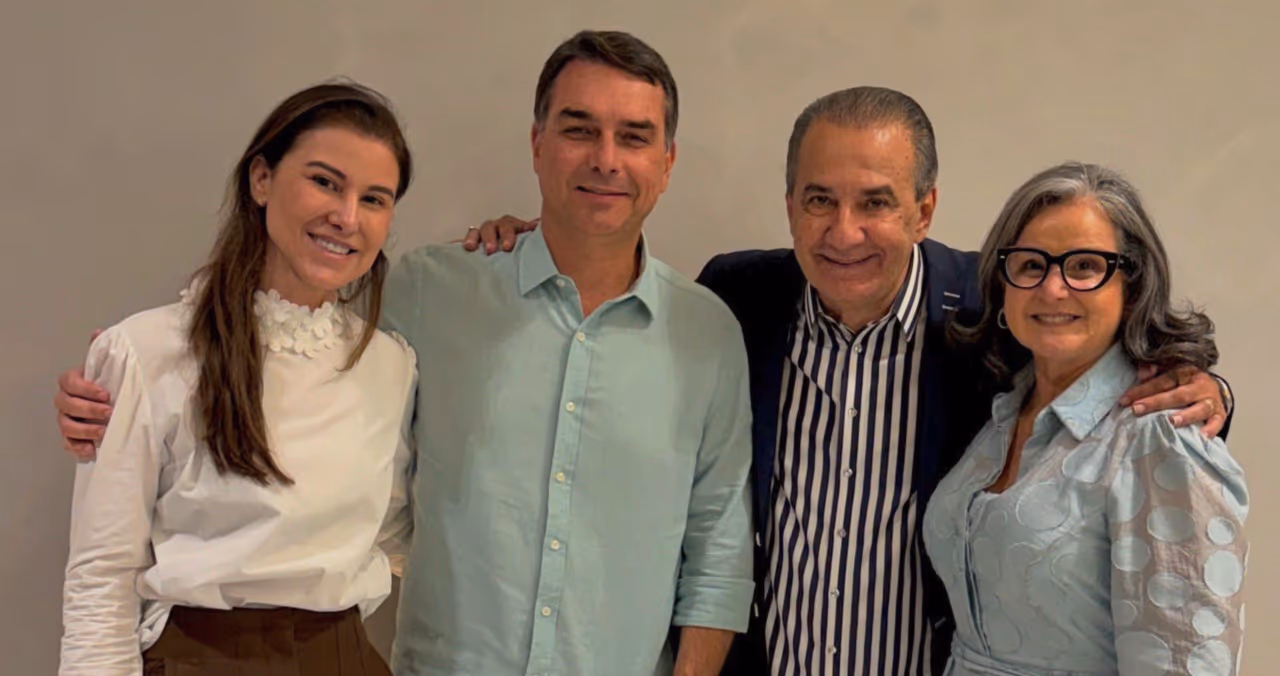 Em culto com Flávio, Malafaia critica Lula, STF e fim da escala 6×1
