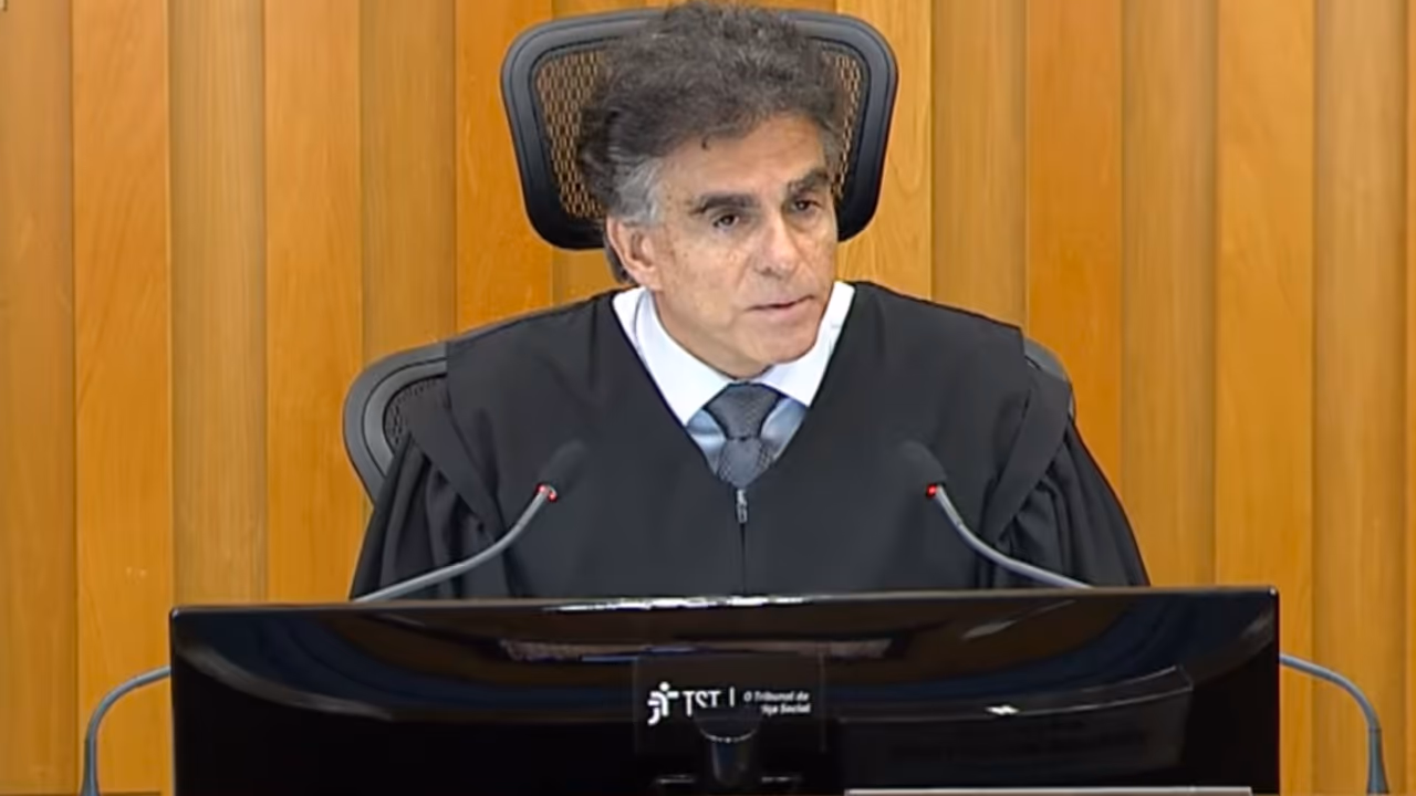 “Não sou um juiz parcial”, diz presidente “vermelho” do TST