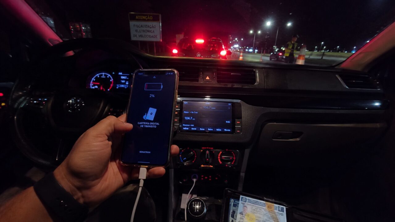 Utilizar CNH digital tem a mesma validade da física? O que diz a lei