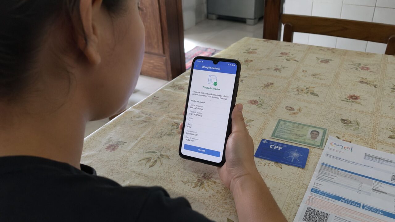 Como saber se é preciso atualizar o título de eleitor em 2026 e como fazer sem sair de casa?