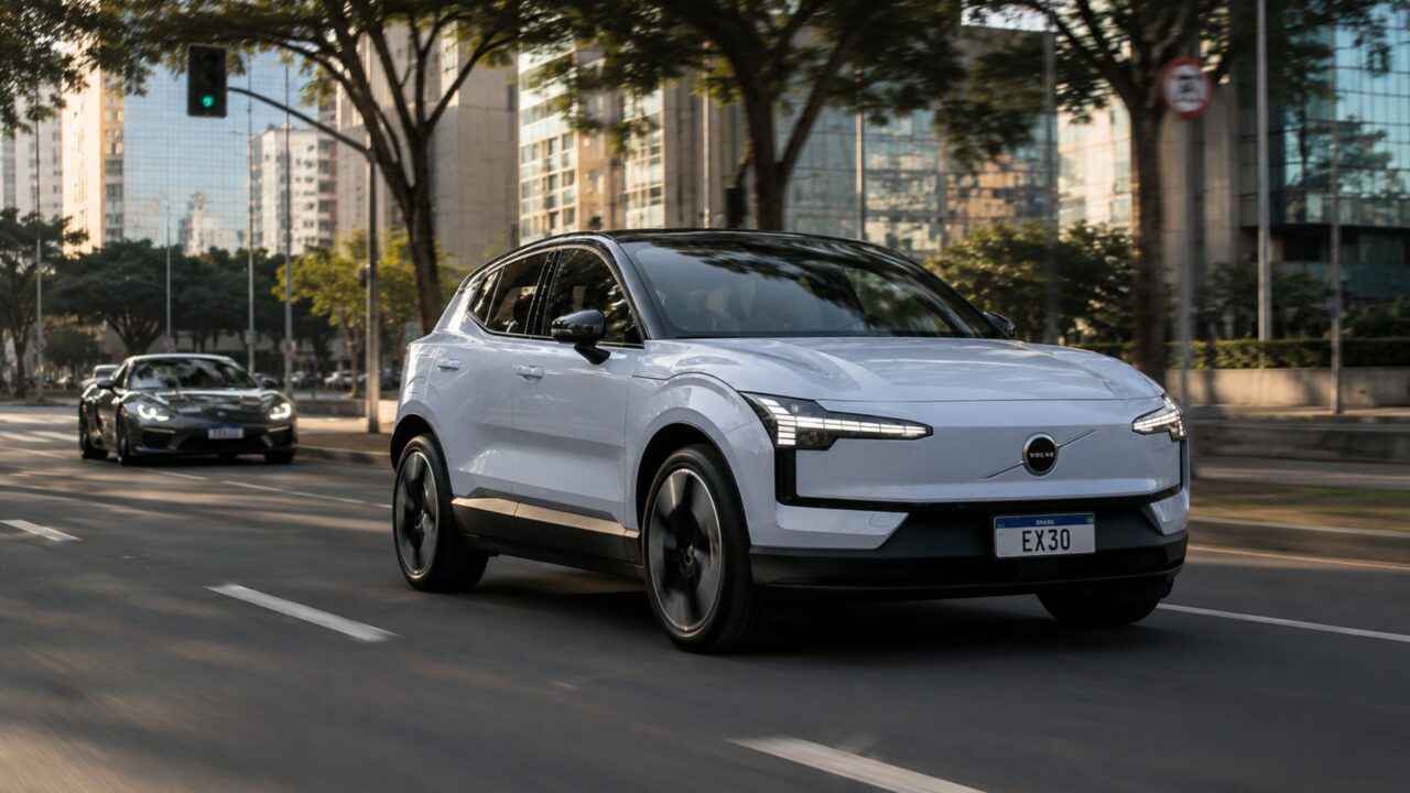 O elétrico compacto que acelera como esportivo e prova que carro pequeno também pode assustar marcas de luxo