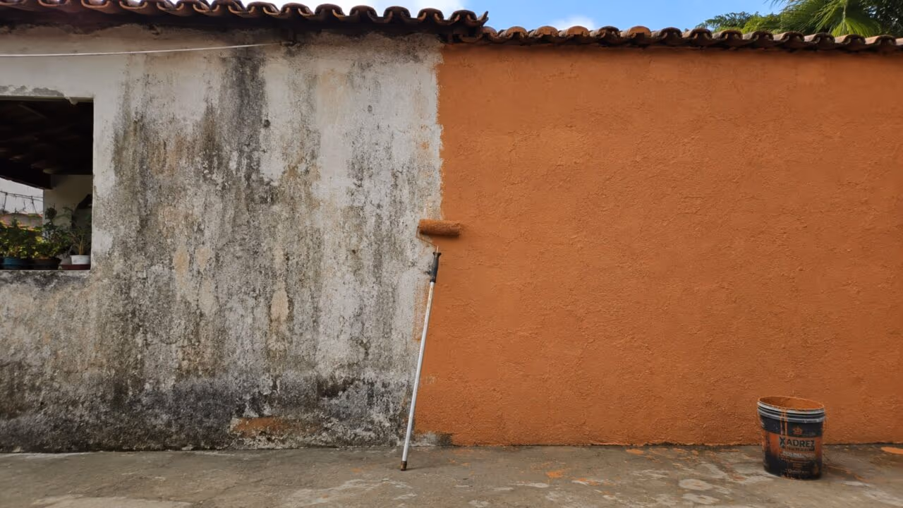 Adeus parede velha: tendência em 2026 renova paredes com argamassa e xadrez de forma fácil e barata