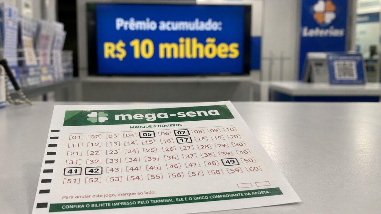 Apostadores da Mega-Sena recebem comunicado para sorteio de ontem (28)