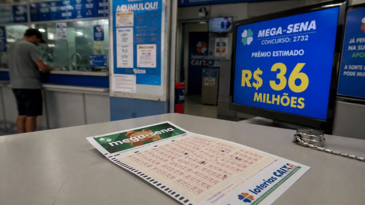 Organizadores da Mega-Sena alertam a todos que querem apostar no sorteio de hoje até as 20 horas
