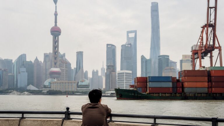 China cresce menos e consumo preocupa