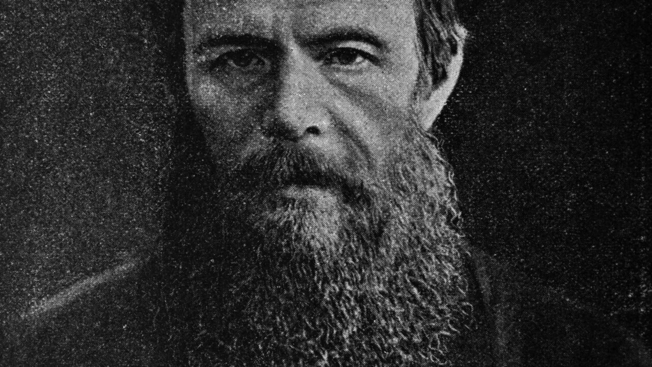 Fiódor Dostoiévski, o escritor que desceu ao inferno da alma humana: “O mistério da existência humana não está em apenas permanecer vivo, mas em encontrar algo pelo qual viver.”