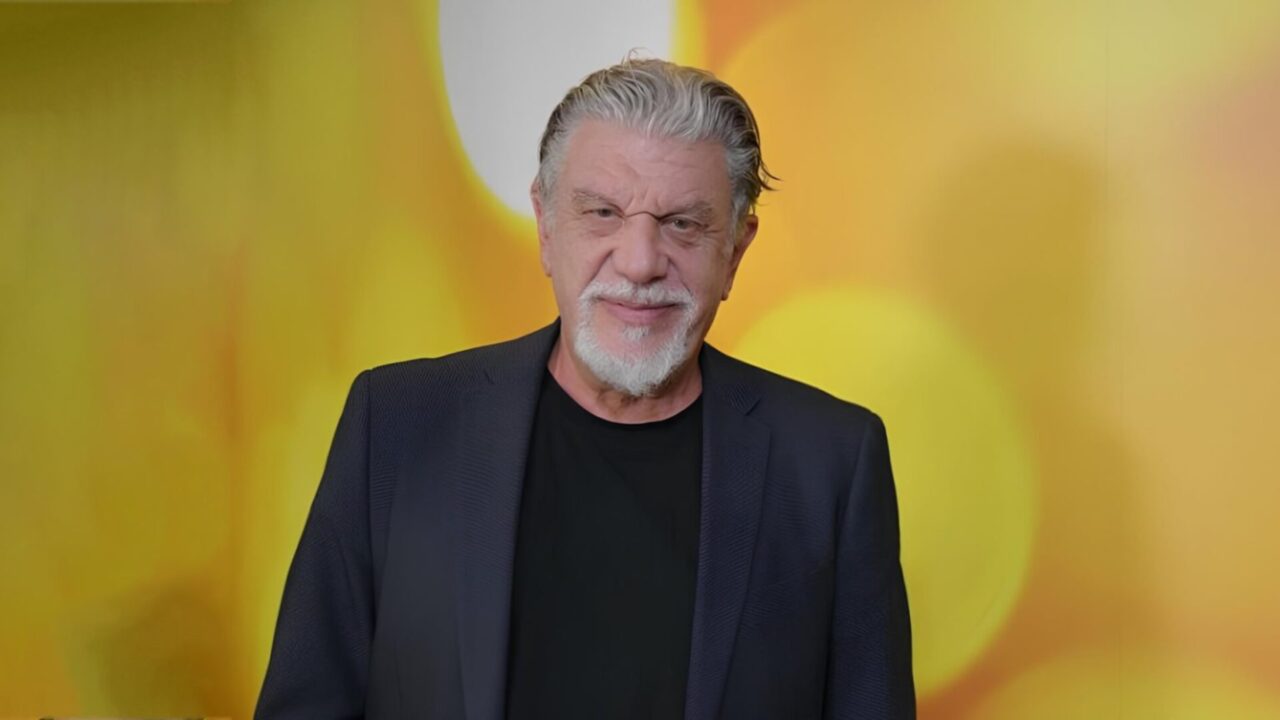 Giannis Vouros falando sobre o seu filho, Stefanos: “Parentes nos disseram para colocarmos luvas nele quando fossemos sair”