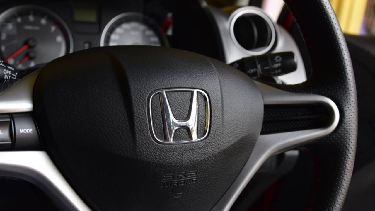 Honda City 2027 é flagrado em testes na rua com aparência mais moderna e tecnologia extra