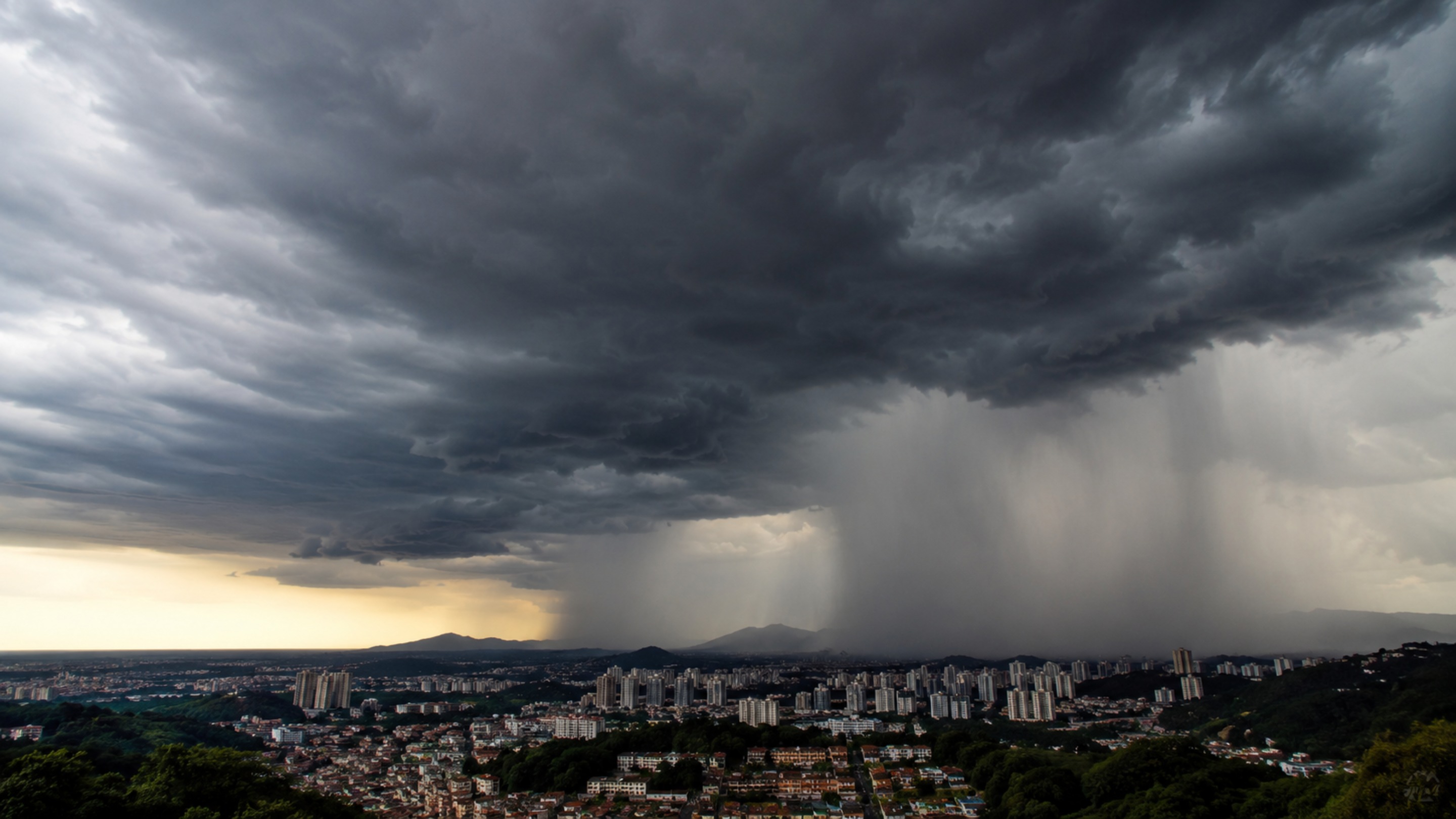 Inmet alerta que cariocas, mineiros e paulistas devem se preparar para tempestade nesta 4°feira, 27
